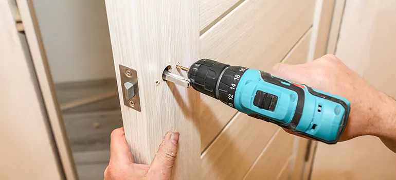 Old Door Knob Repair in The Crossings, FL