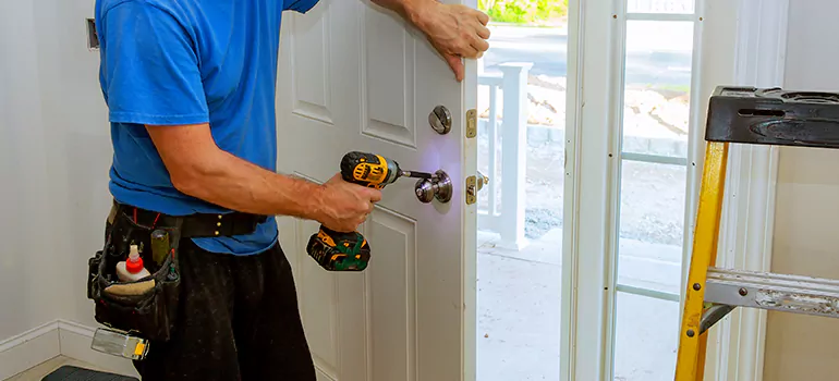 Car Door Lock Repair in The Crossings, FL