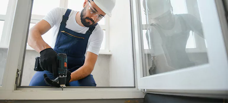 Replace Broken Window Pane in The Crossings, FL